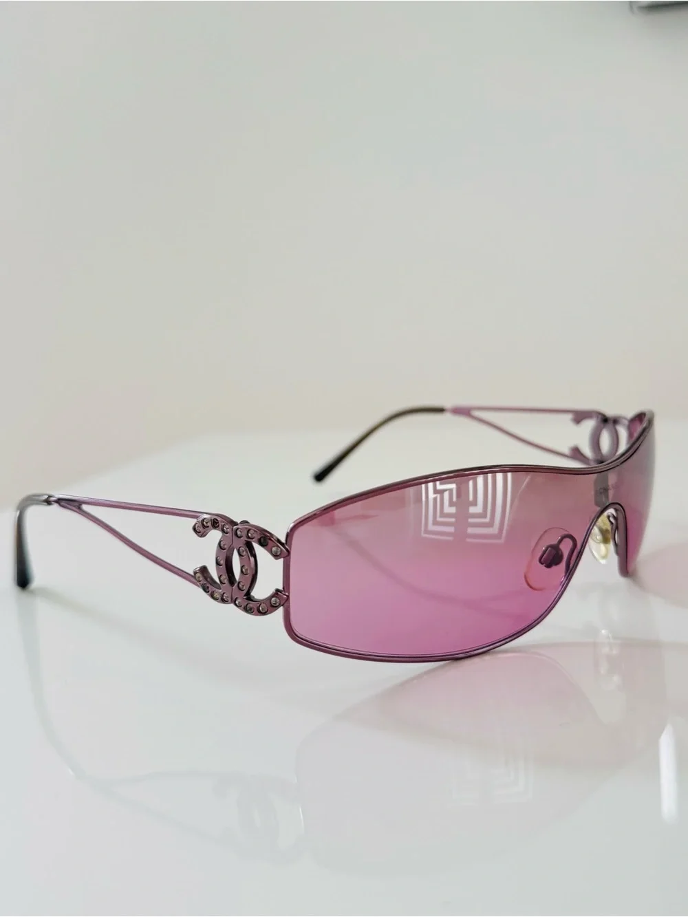 RARE 🍒 Vintage Authentic Chanel rhinestone CC sunglasses ✨